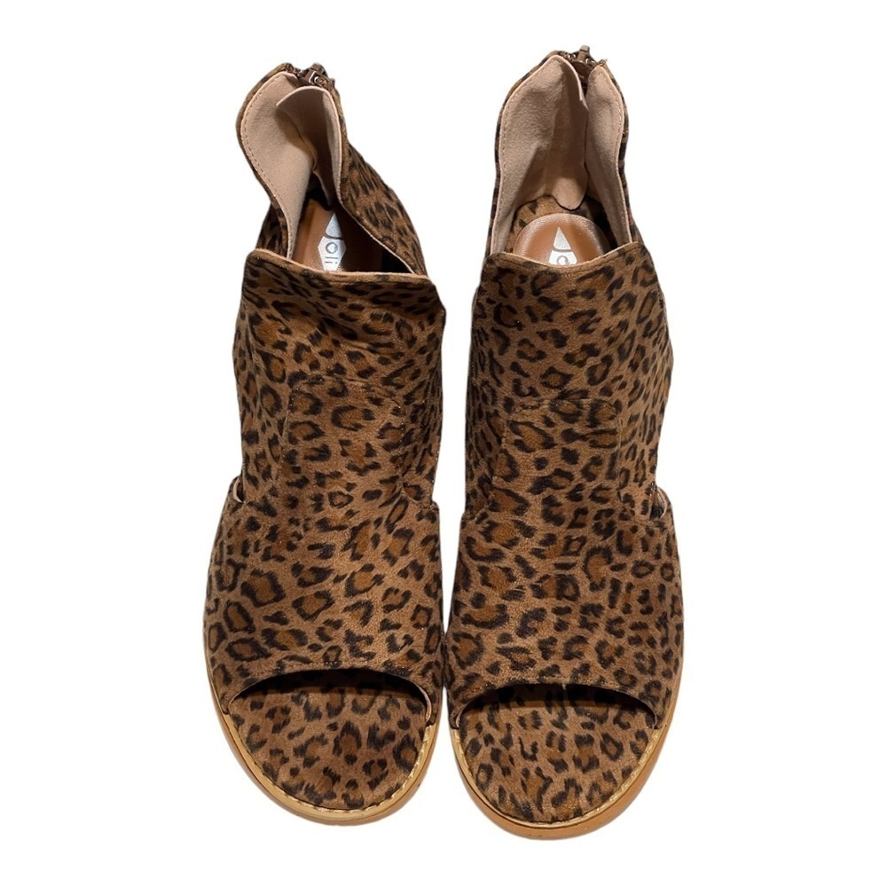 Faux Suede Animal Print Peep-Toe Cutout Wedge Heel Ankle Bootie 8M Tan Brown